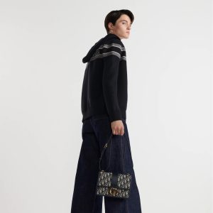 30 Montaigne