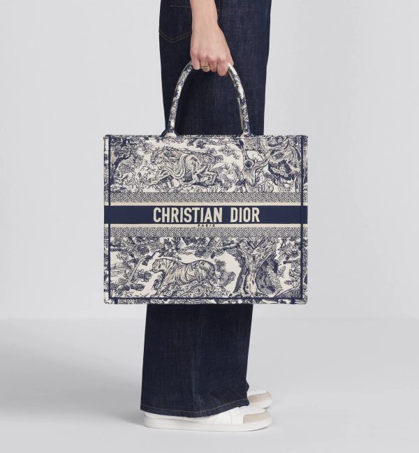 Book Tote 2