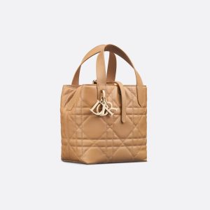 Dior Toujours Vertical
