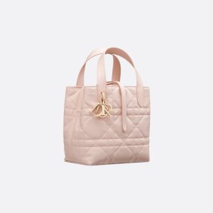 Dior Toujours Vertical