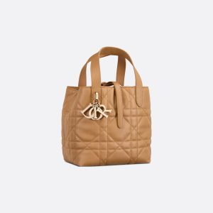 Dior Toujours Vertical