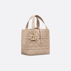 Dior Toujours Vertical