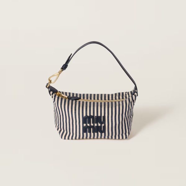 Jacquard fabric pouch with logo